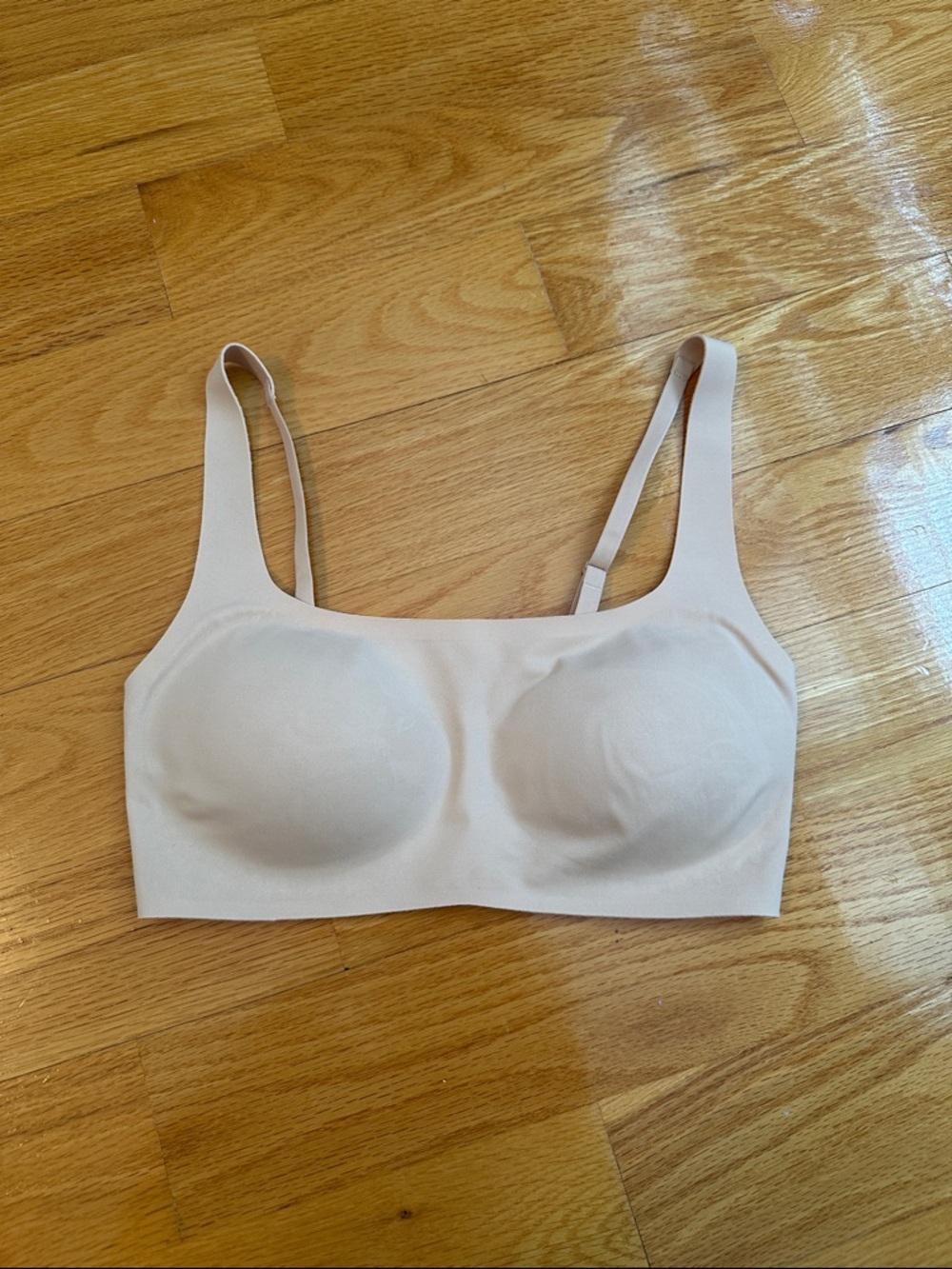 NWOT Uniqlo Airism bra